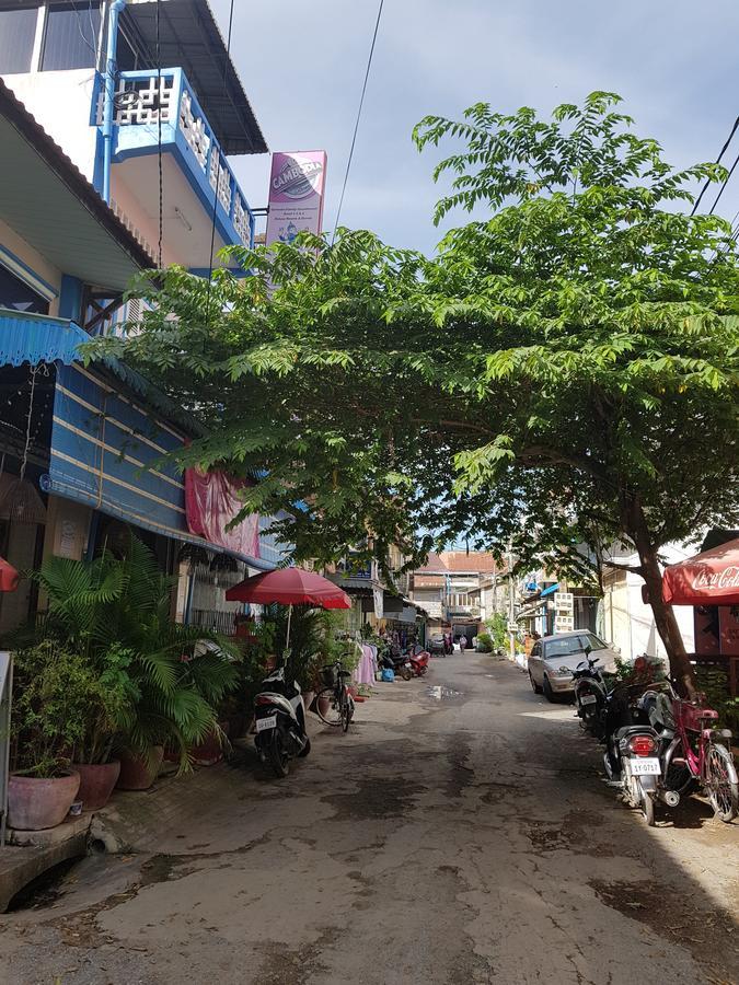 Ganesha Hostel Battambang Buitenkant foto